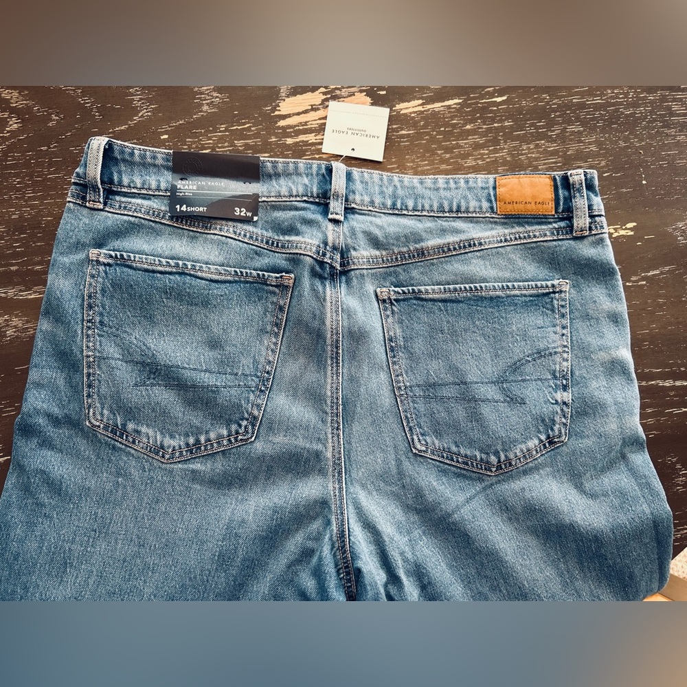 Awesome & Super flattering pair of American Eagle High Rise, Flare (wide leg) - Picture 7 of 13